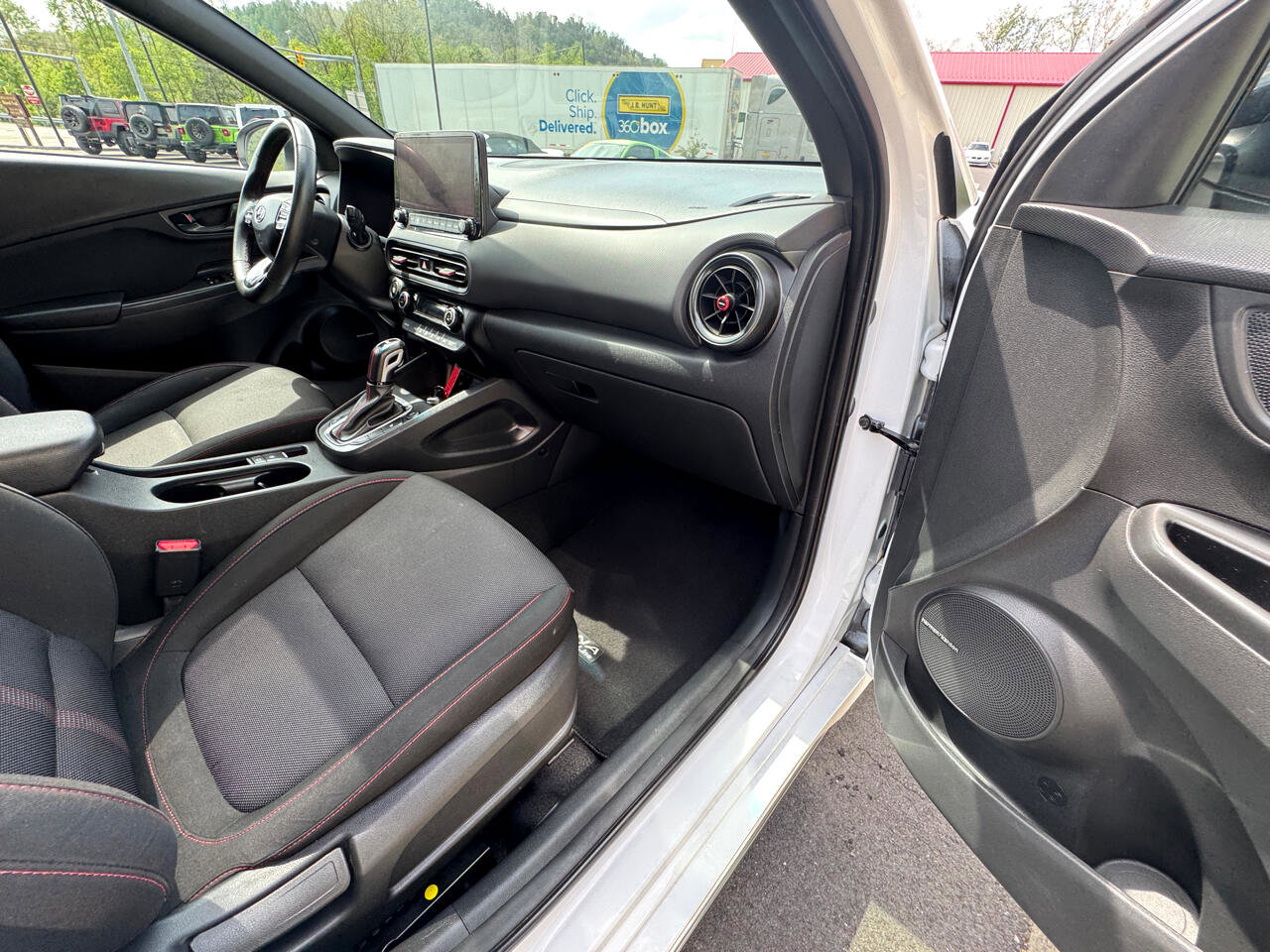 Used 2022 Hyundai Kona N Line w/ Tech Package image 18