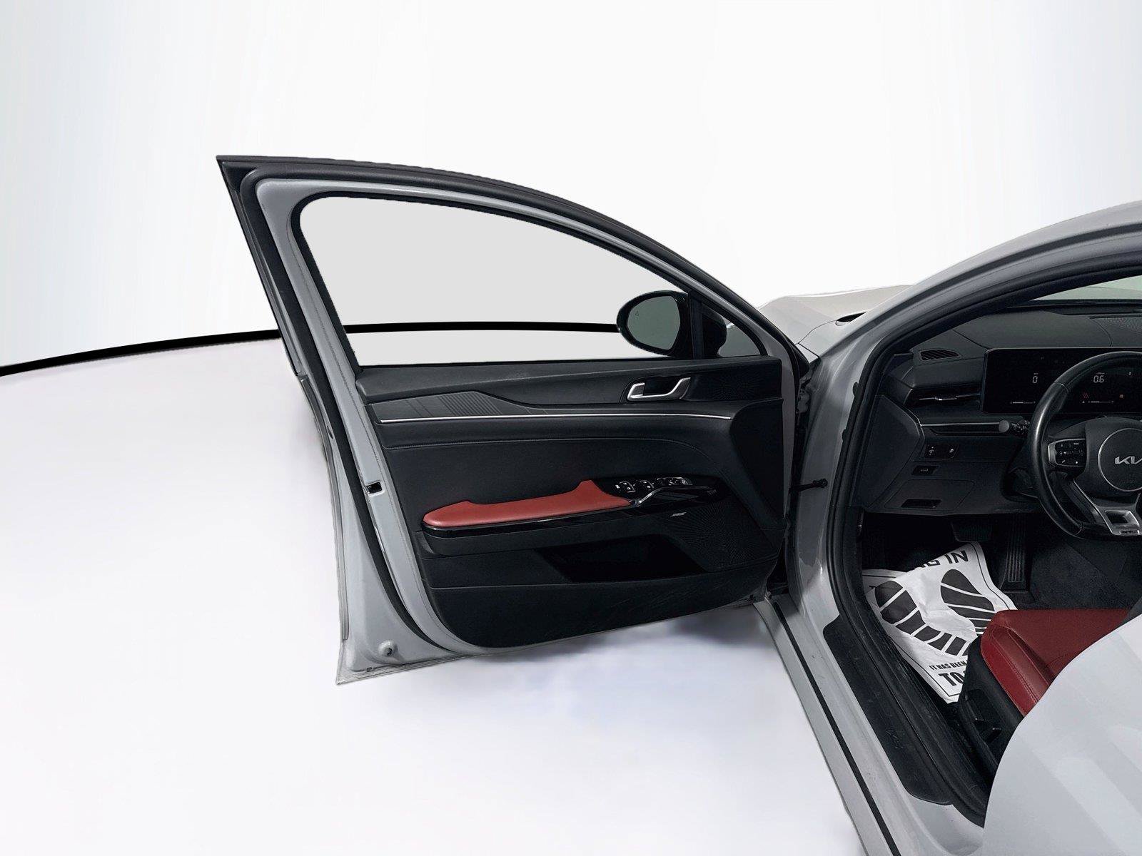 Used 2025 Kia K5 GT-Line w/ GT-Line Premium Package FWD image 9