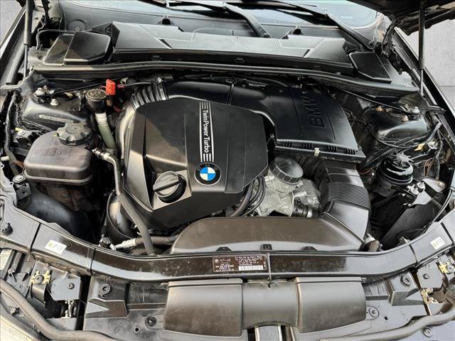 Used 2011 BMW 335i xDrive Sedan AWD/4WD image 22