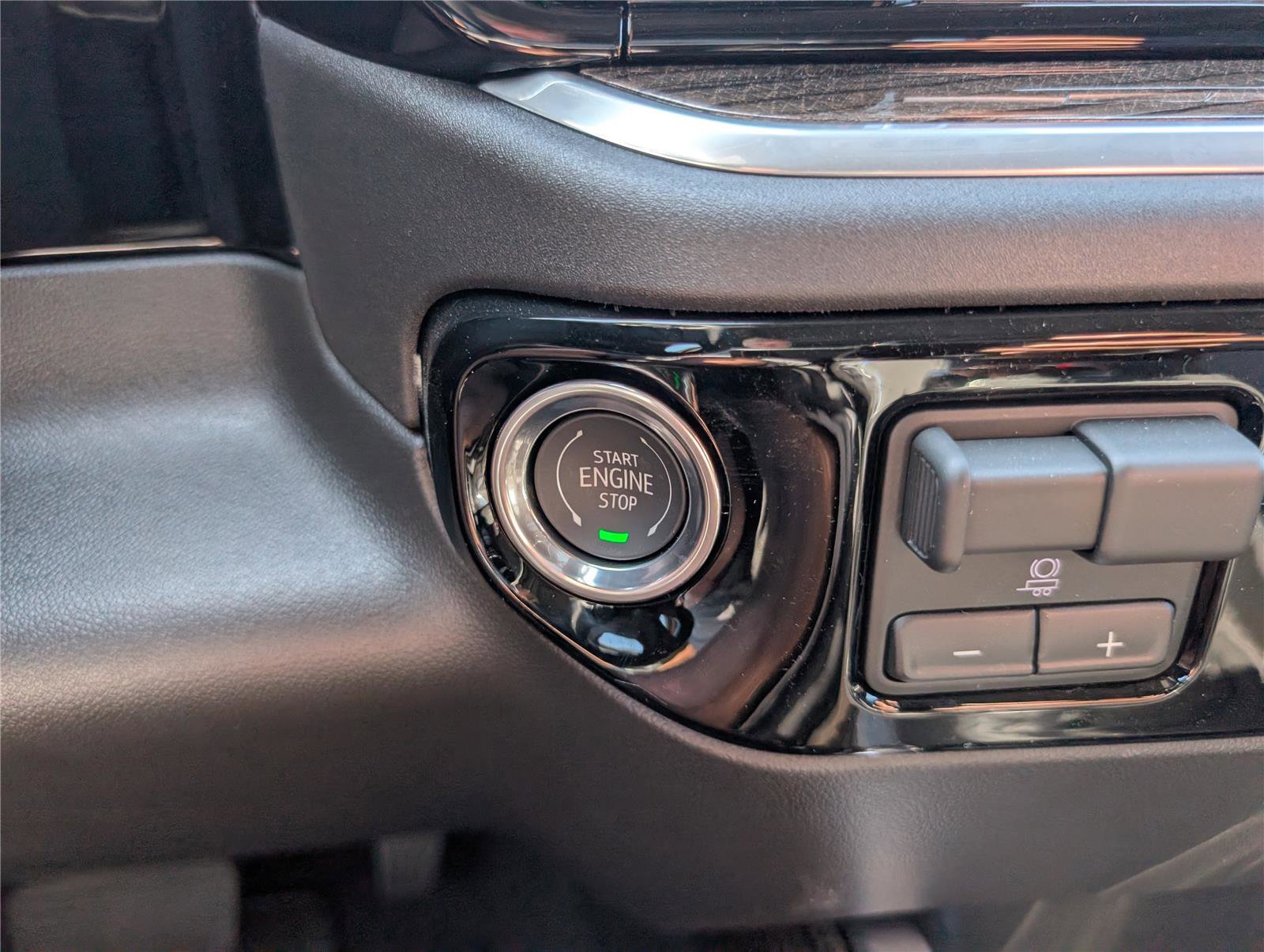 New 2026 Chevrolet Silverado 1500 RST w/ Safety Package AWD/4WD image 26