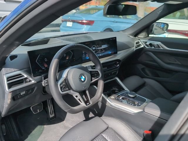 Used 2025 BMW 430i xDrive w/ M Sport Package image 8