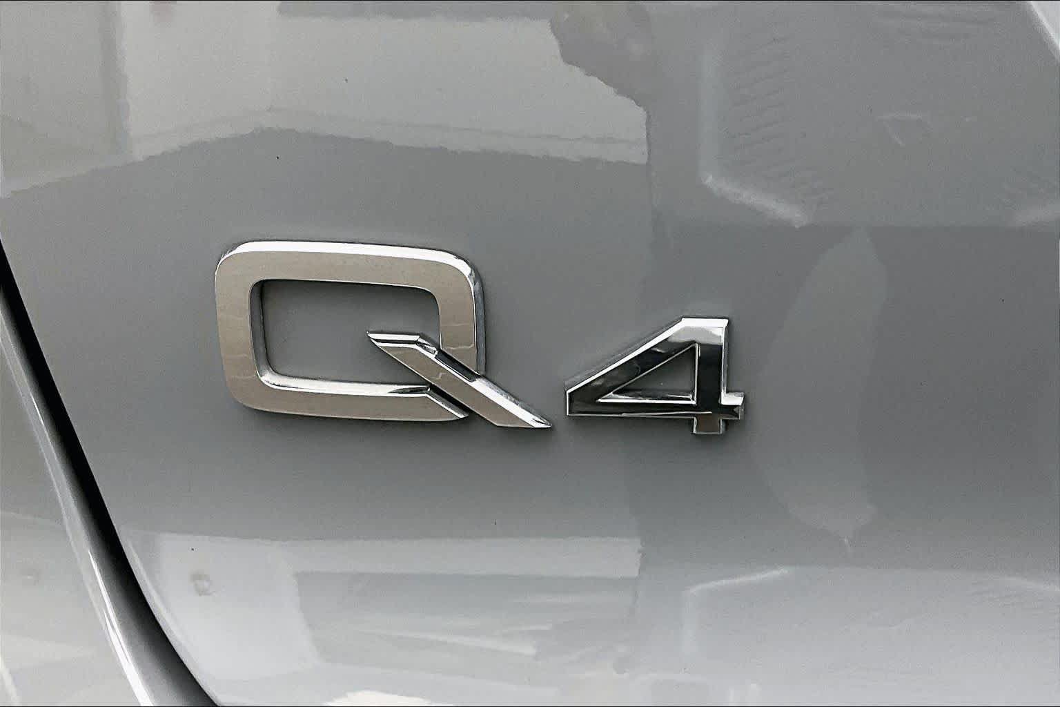 Used 2023 Audi Q4 e-tron Premium Plus AWD/4WD image 32