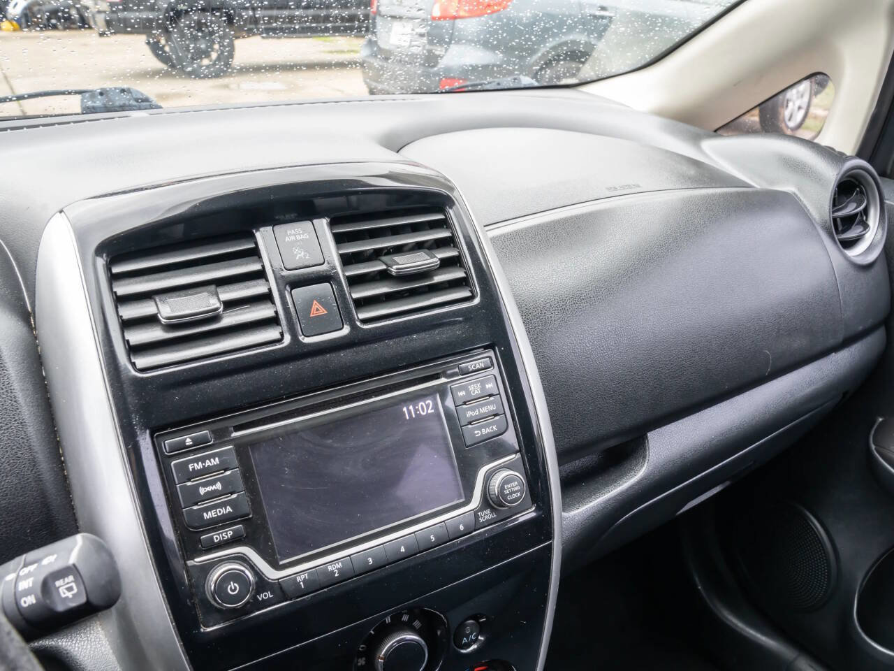 Used 2017 Nissan Versa Note SV image 29