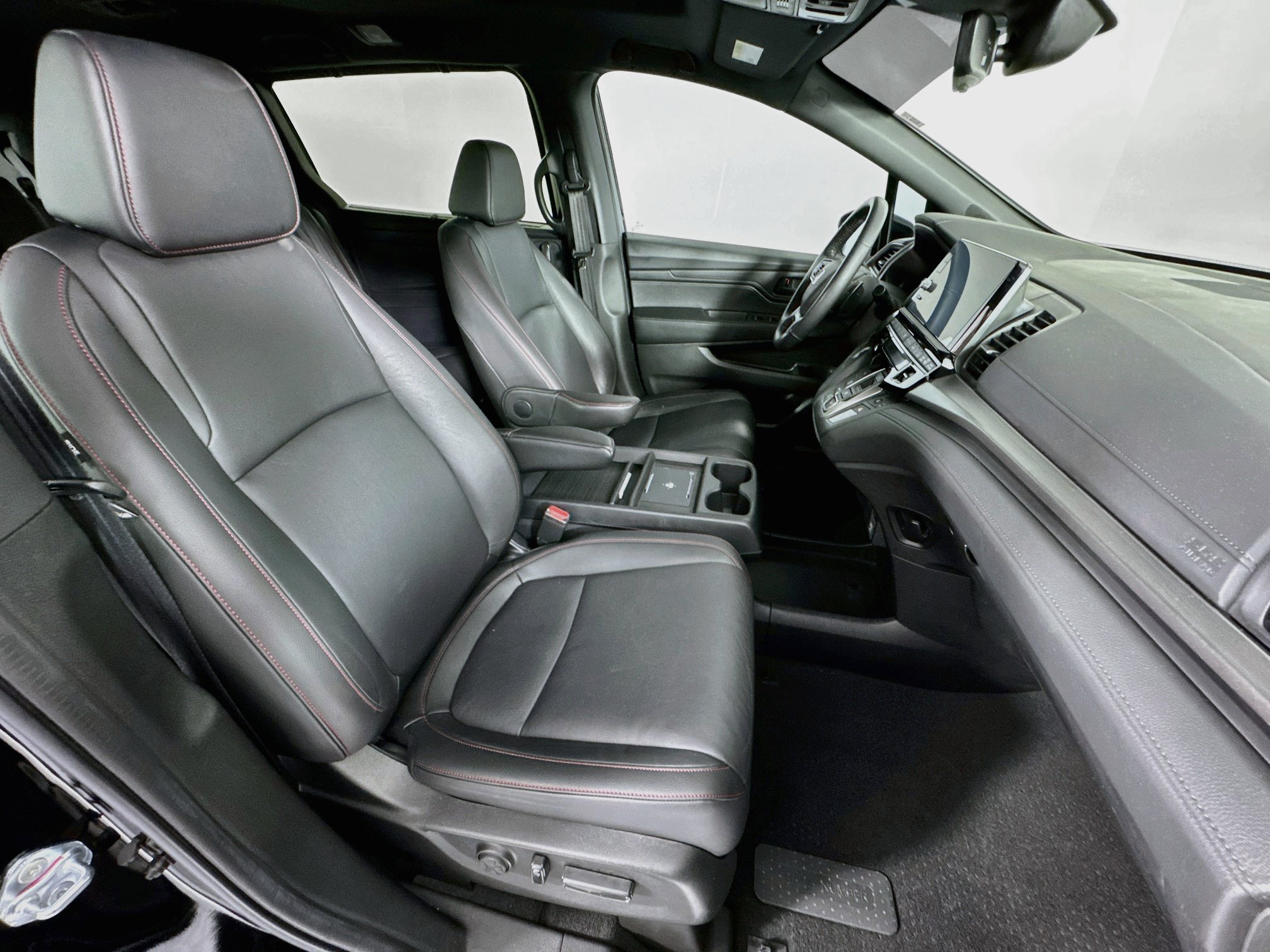 Certified 2025 Honda Odyssey Sport-L image 29