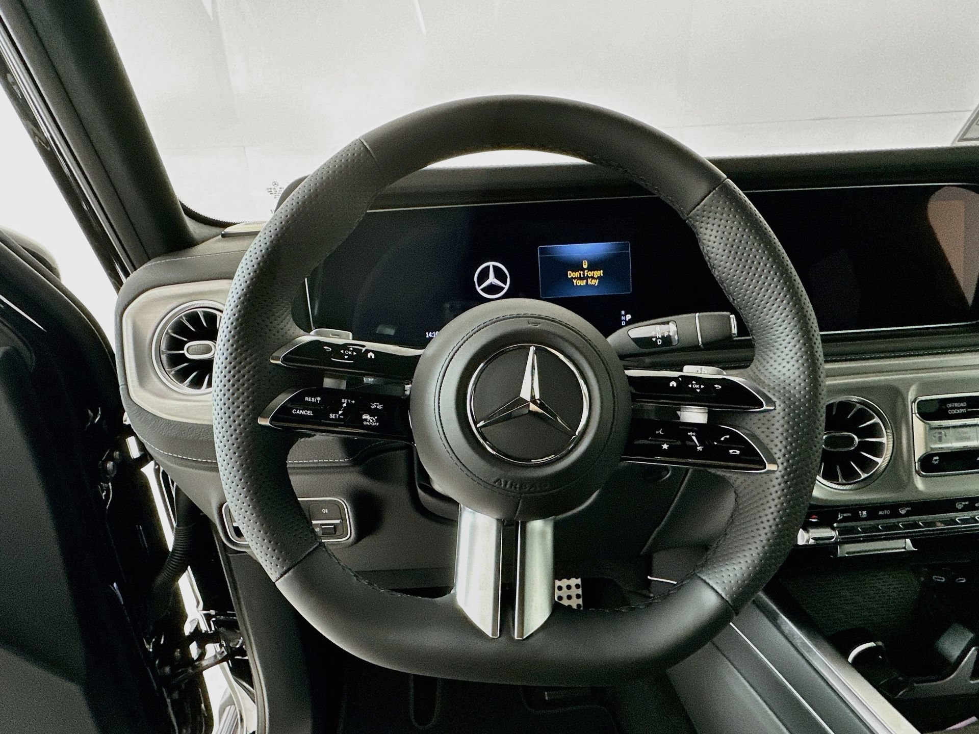 New 2027 Mercedes-Benz G 580 e image 12