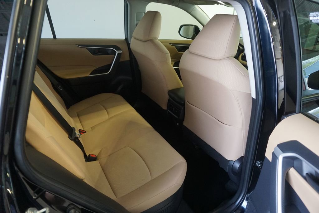 Certified 2025 Toyota RAV4 LE AWD/4WD image 20