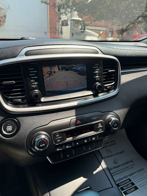 Used 2020 Kia Sorento S AWD/4WD image 17