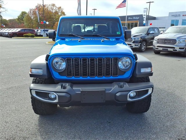 Used 2024 Jeep Gladiator Sport image 9