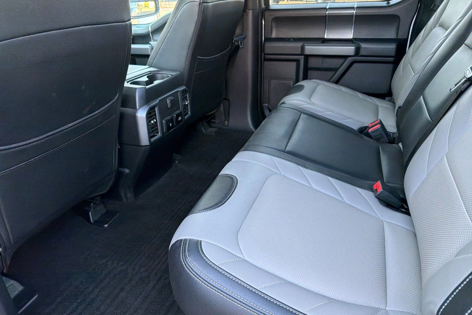 Used 2020 Ford F150 XLT w/ Equipment Group 302A Luxury image 12