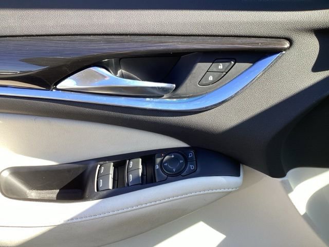 Used 2023 Buick Enclave Essence w/ Experience Buick Package image 21