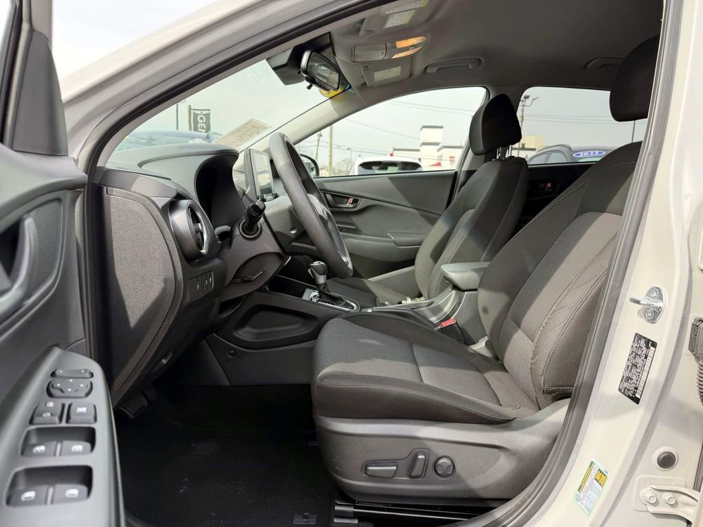 Certified 2023 Hyundai Kona SEL image 8