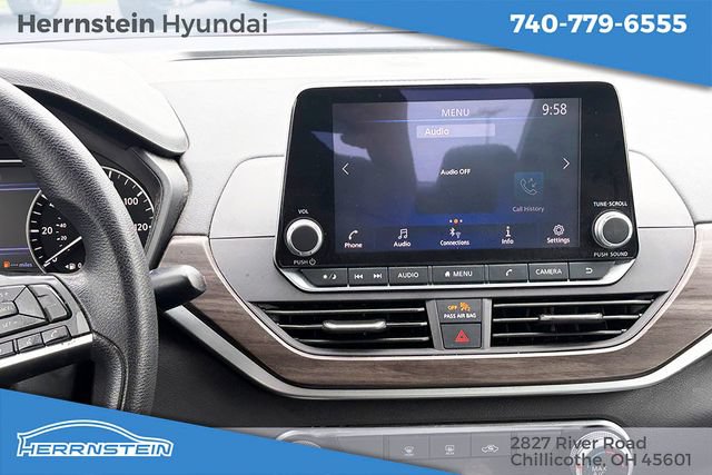 Used 2023 Nissan Altima 2.5 SV FWD image 9