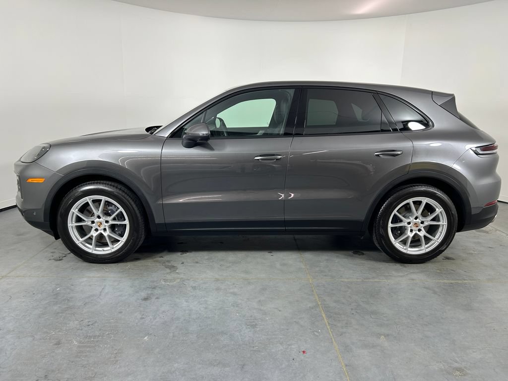 Certified 2026 Porsche Cayenne AWD/4WD image 2