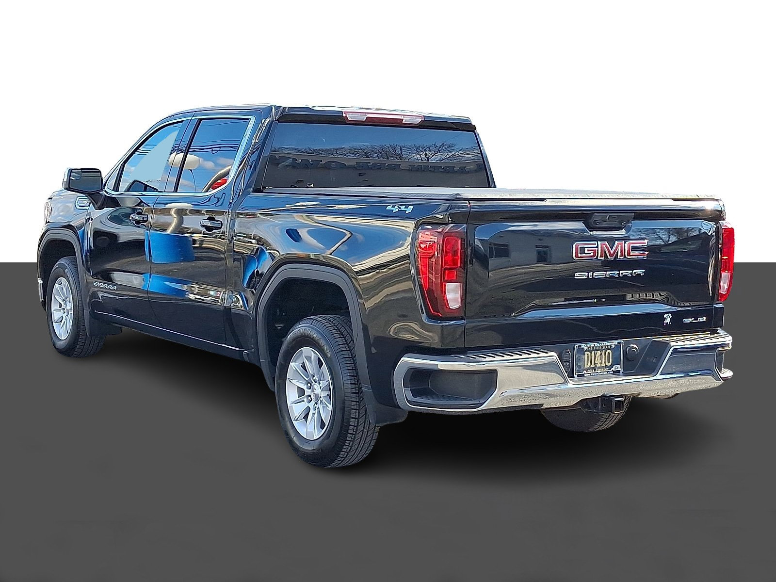 Used 2023 GMC Sierra 1500 SLE image 4