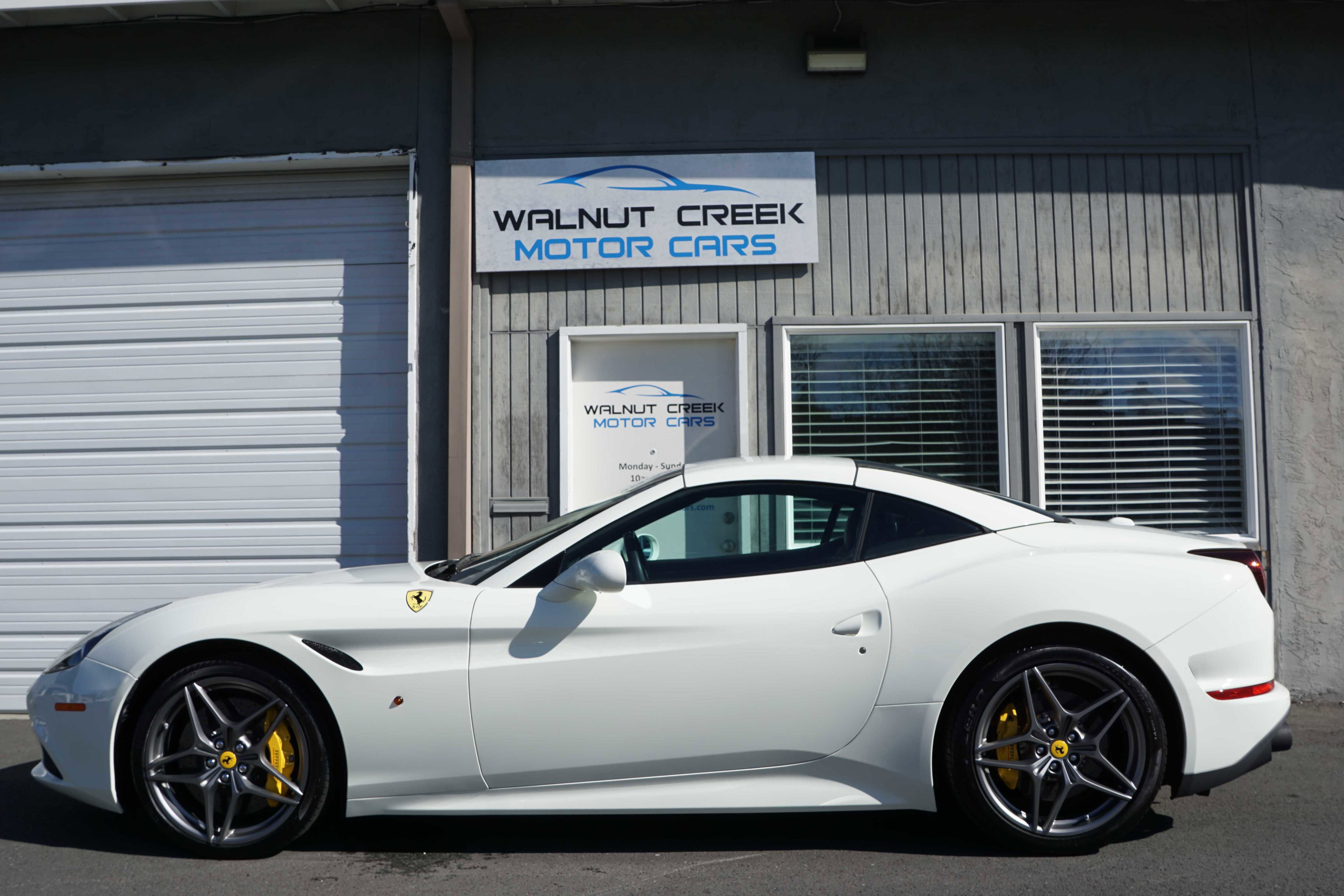 Used 2017 Ferrari California T image 20