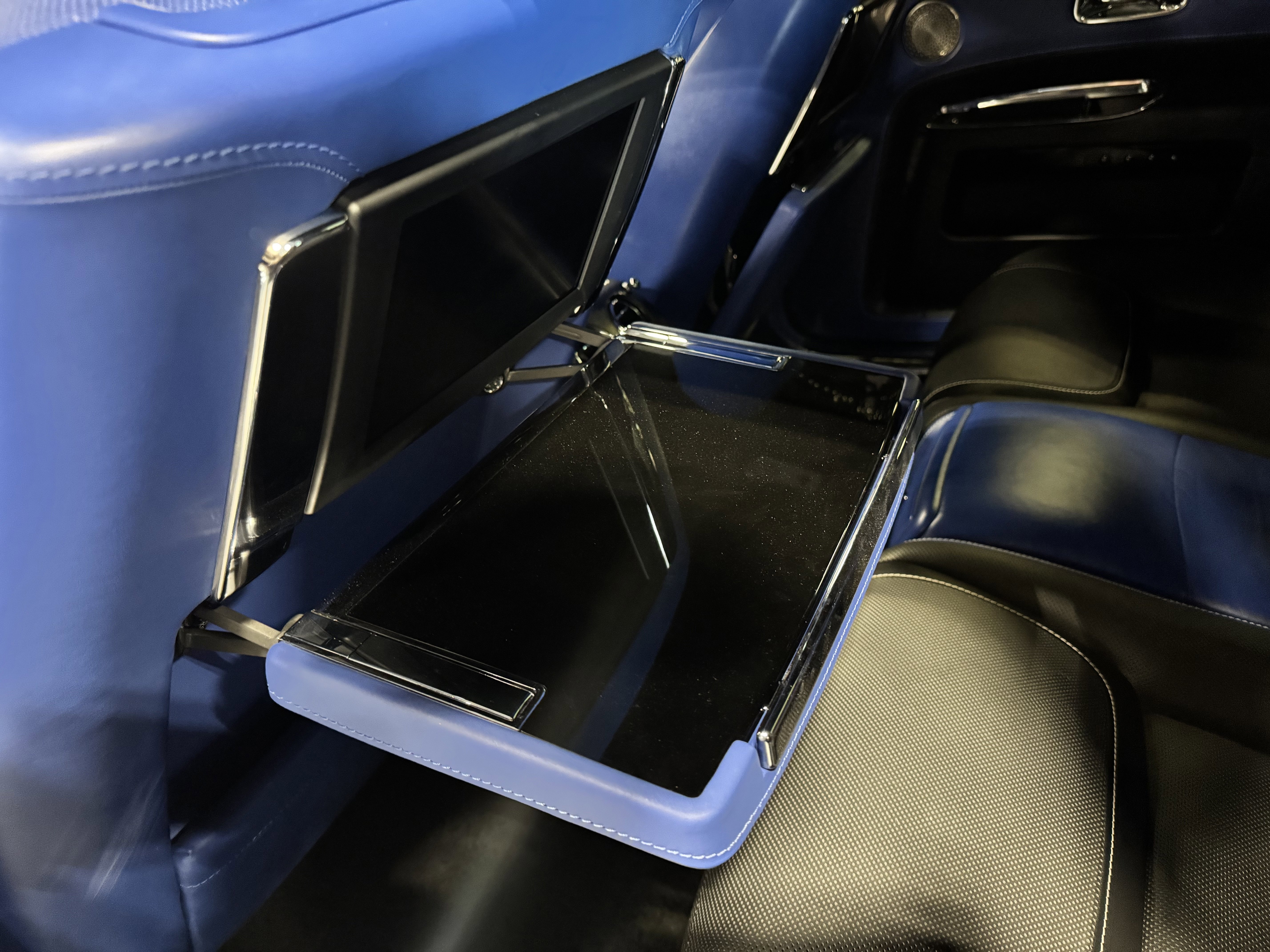 Used 2017 Rolls-Royce Ghost Black Badge image 15