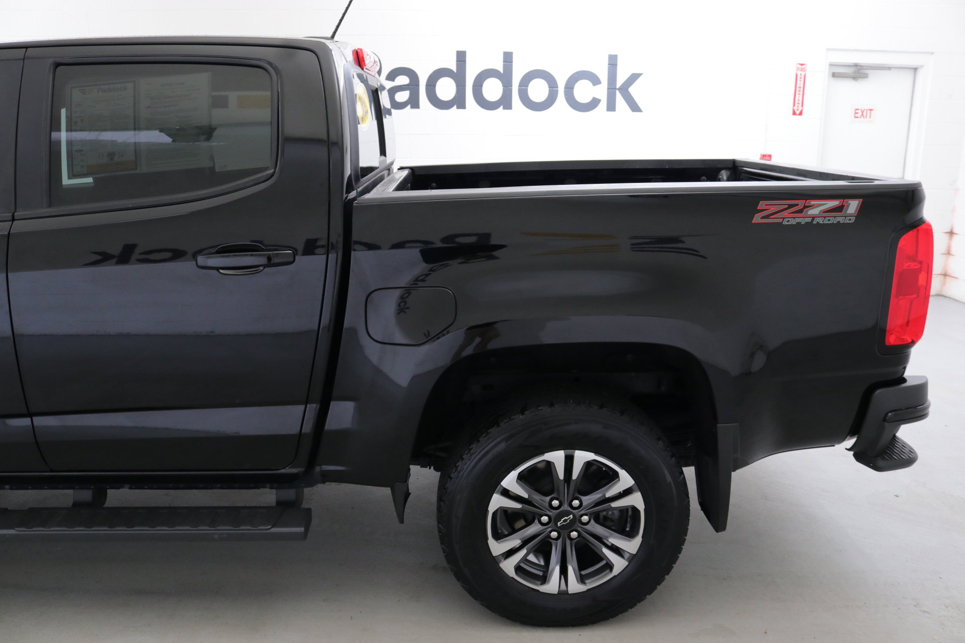 Used 2022 Chevrolet Colorado Z71 w/ Safety Package image 5