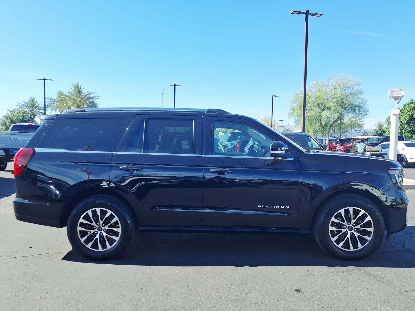 Certified 2025 Ford Expedition Active image 7