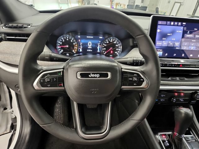 Used 2024 Jeep Compass Latitude AWD/4WD image 21