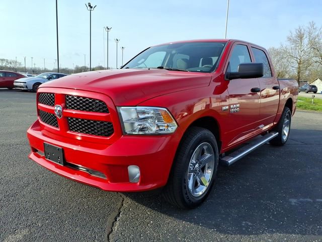 Used 2017 RAM 1500 Express AWD/4WD image 3