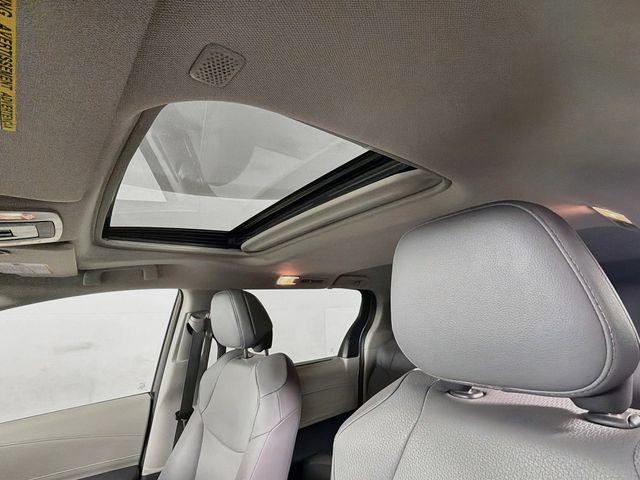 Used 2022 Toyota Sienna XLE w/ XLE Plus Package FWD image 29