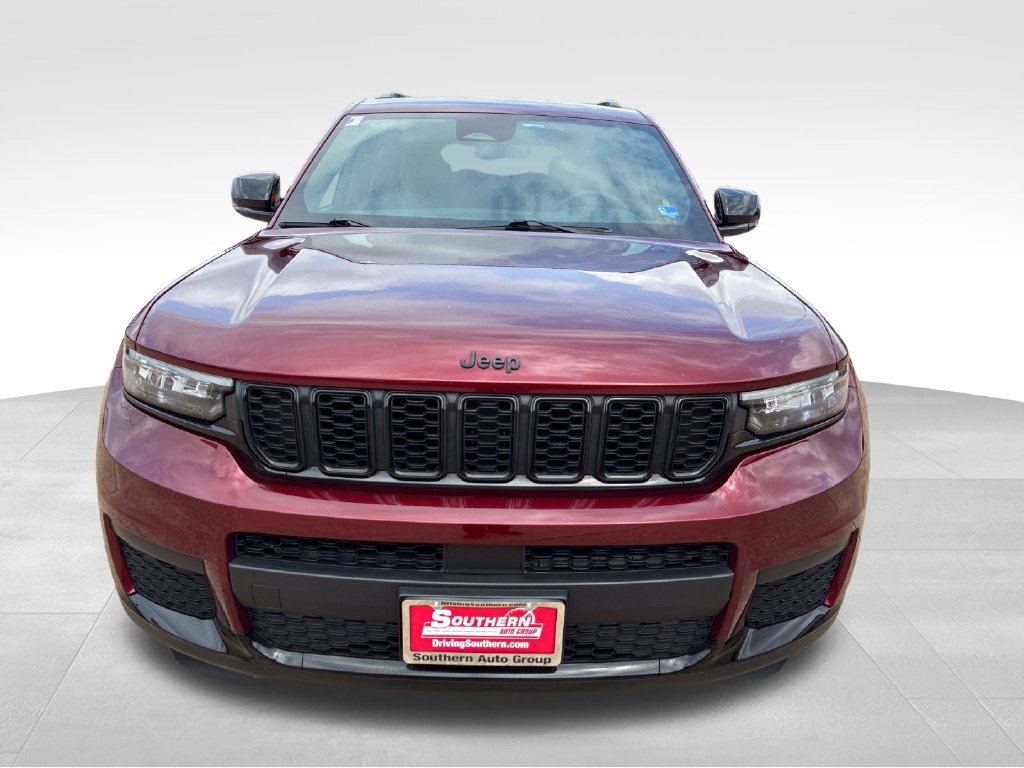 Used 2024 Jeep Grand Cherokee L Laredo AWD/4WD image 9