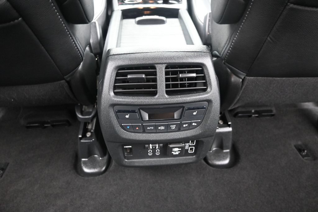 Certified 2022 Honda Pilot Touring image 20