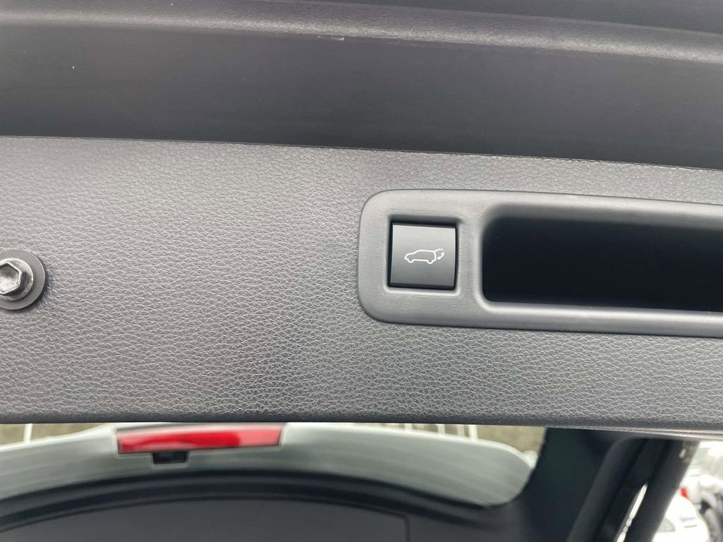 New 2026 Toyota Highlander Limited image 45