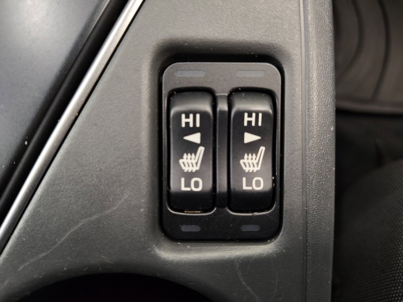 Used 2024 Subaru Crosstrek 2.0i Premium image 25