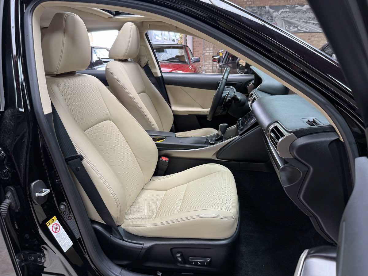 Used 2014 Lexus IS 350 AWD w/ Navigation Package image 27