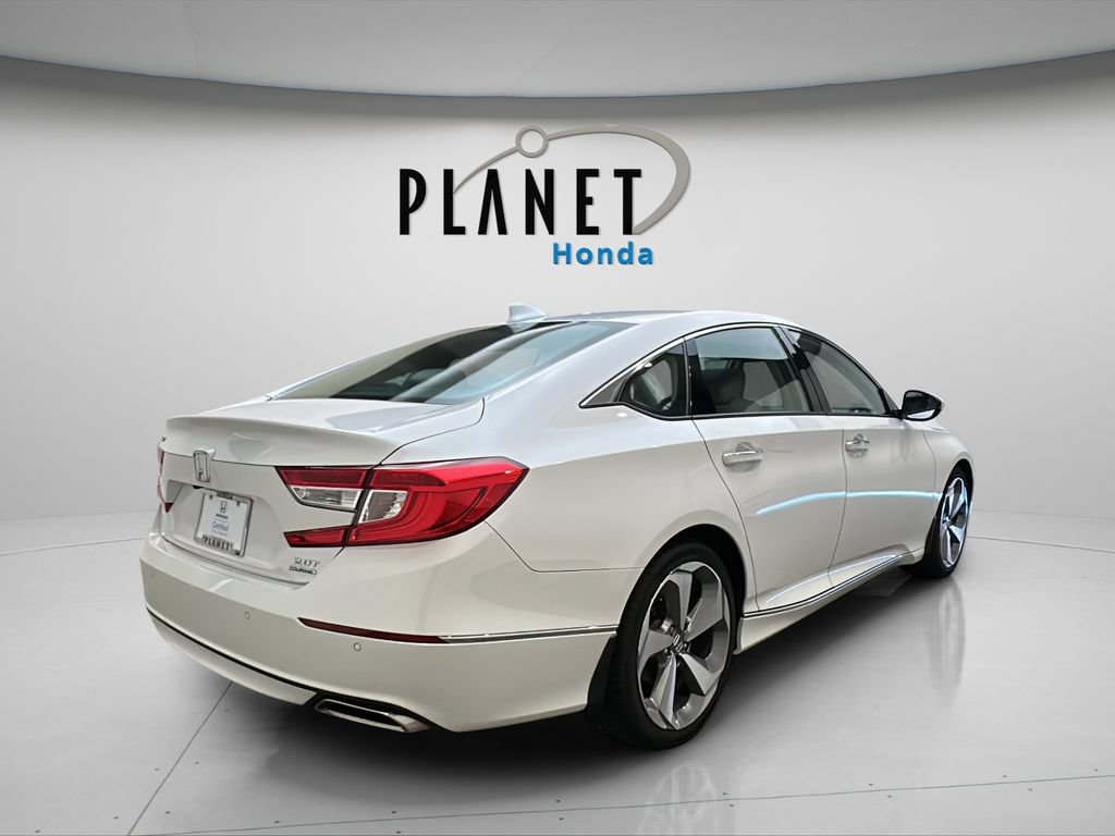 Certified 2018 Honda Accord Touring image 9