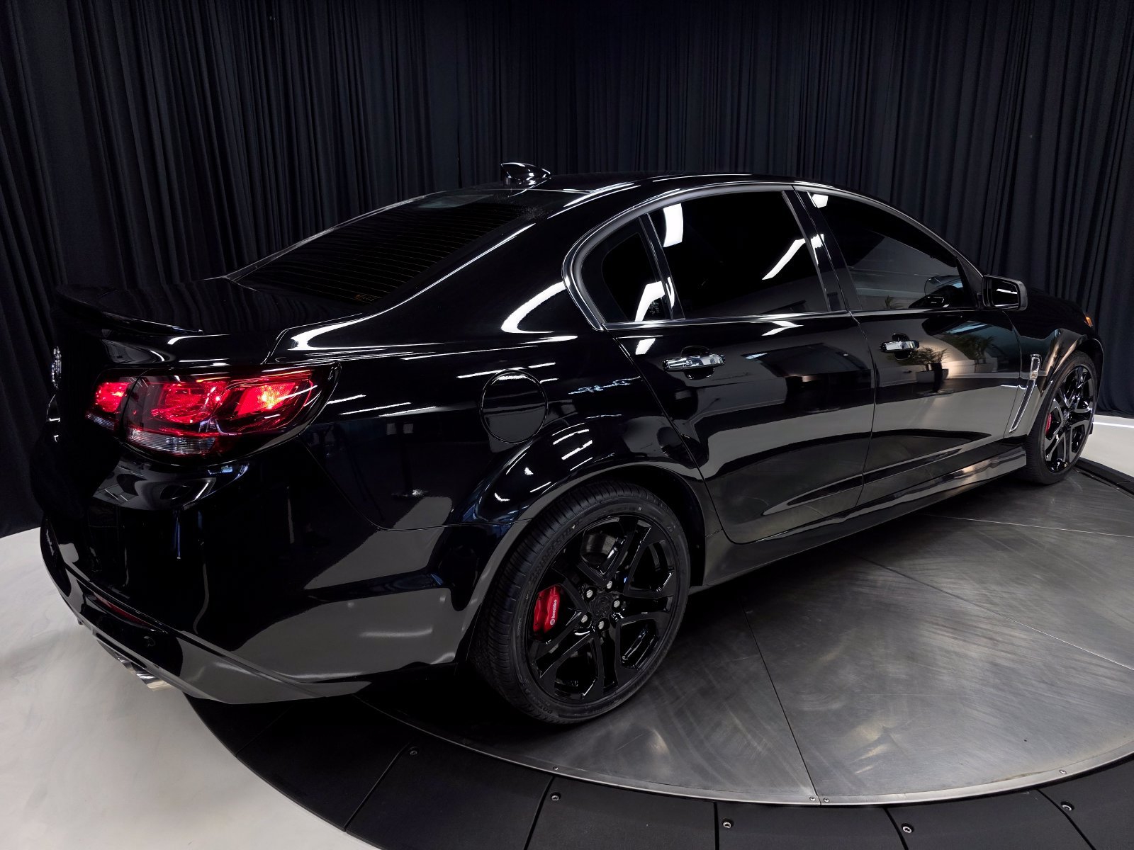 Used 2016 Chevrolet SS RWD image 53