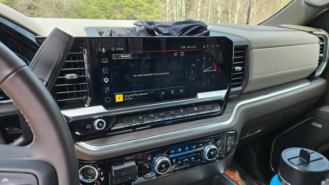 Used 2026 GMC Sierra 2500 SLT w/ SLT Premium Package image 5