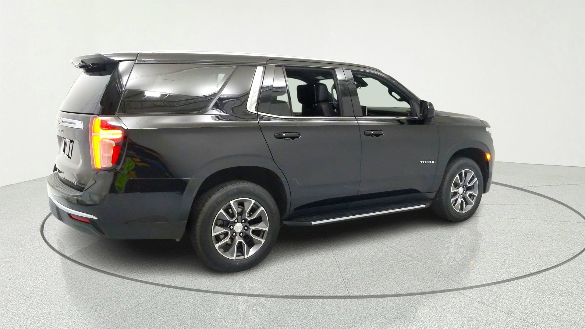 Certified 2021 Chevrolet Tahoe LT w/ Rear Media and Nav Package AWD/4WD image 5