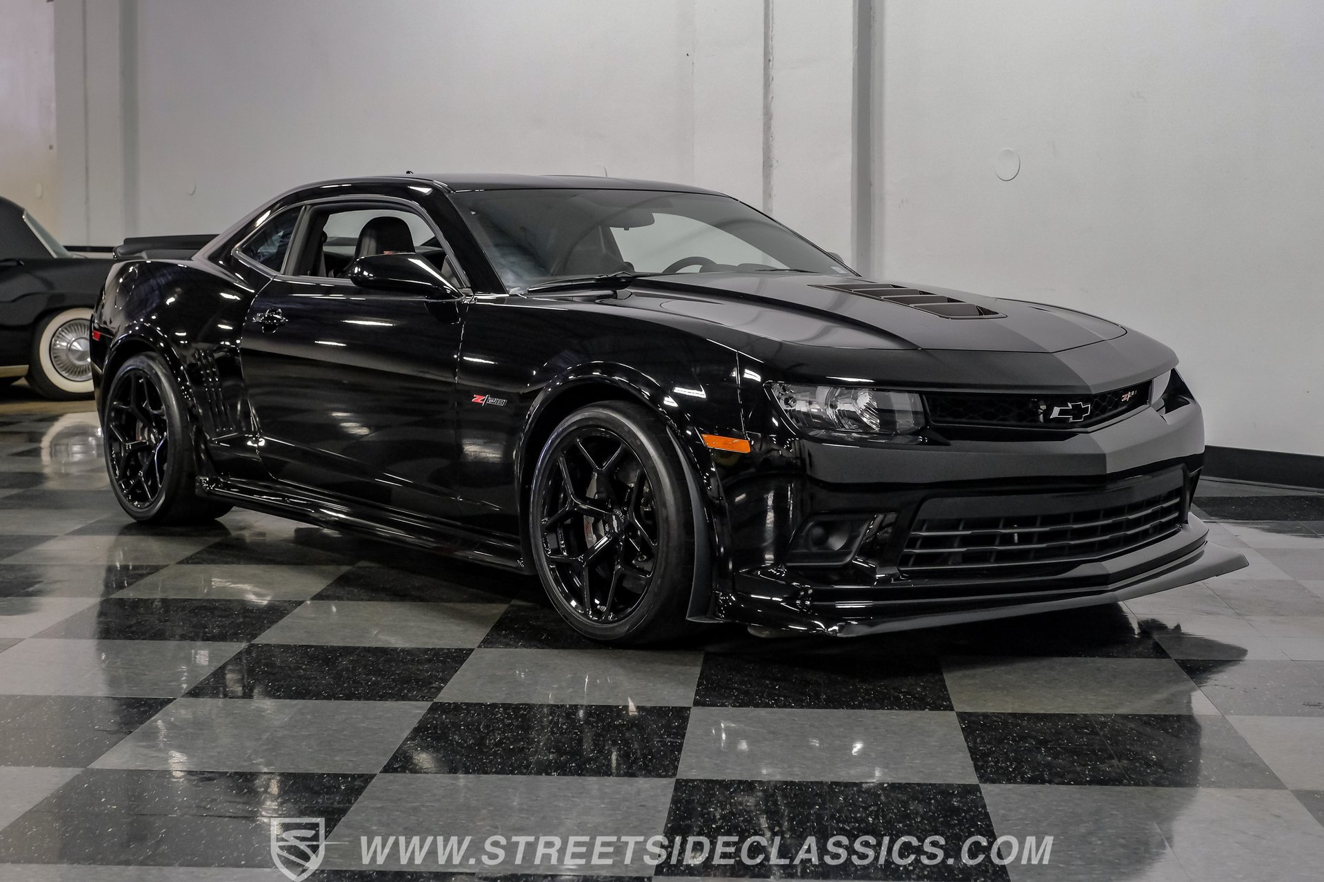 Used 2015 Chevrolet Camaro Z/28 RWD image 16