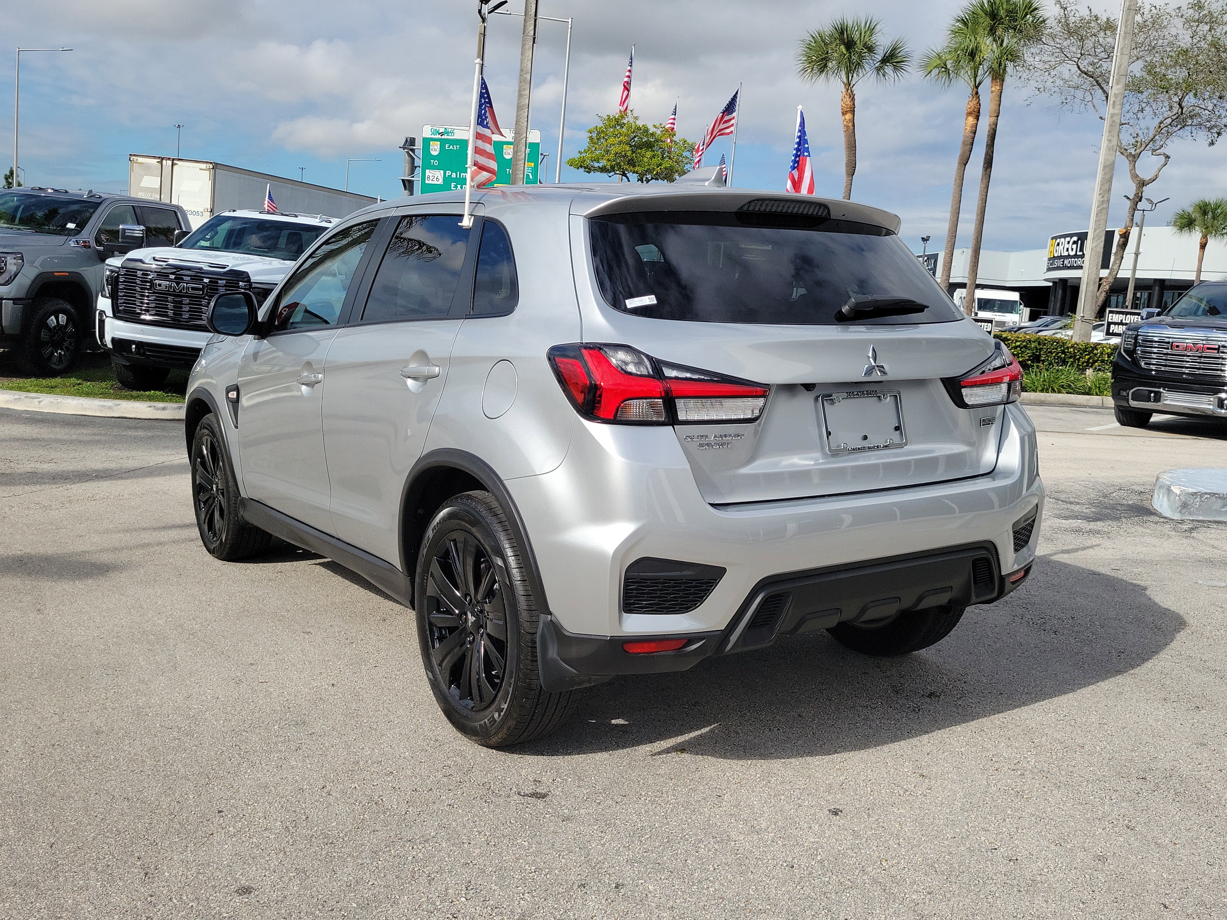Used 2025 Mitsubishi Outlander Sport LE image 7