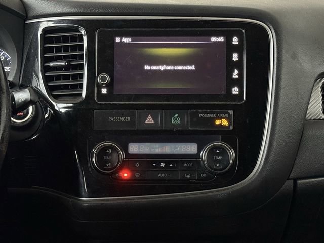 Used 2017 Mitsubishi Outlander SE image 15