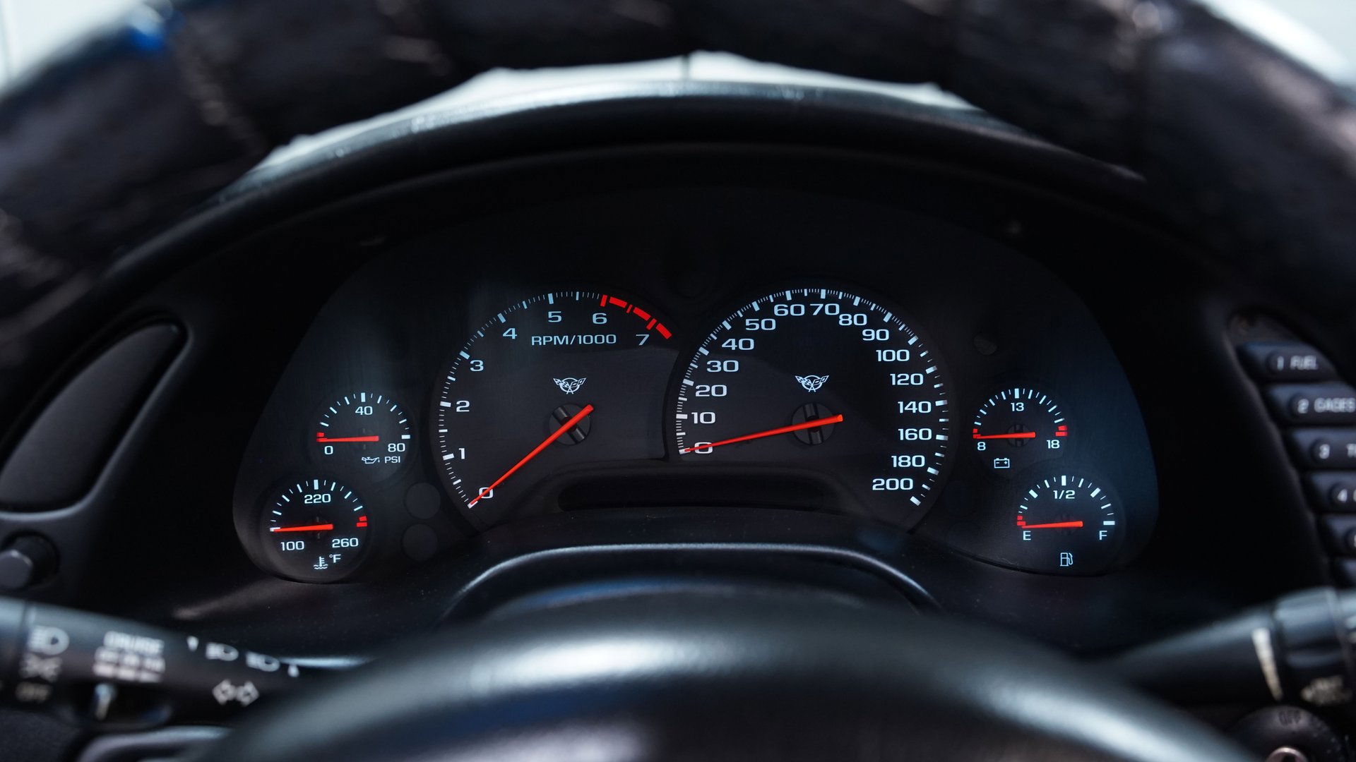 Used 2000 Chevrolet Corvette Coupe image 32