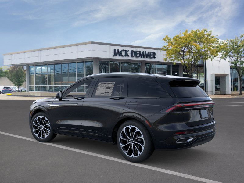 Used 2026 Lincoln Nautilus Reserve AWD/4WD image 4