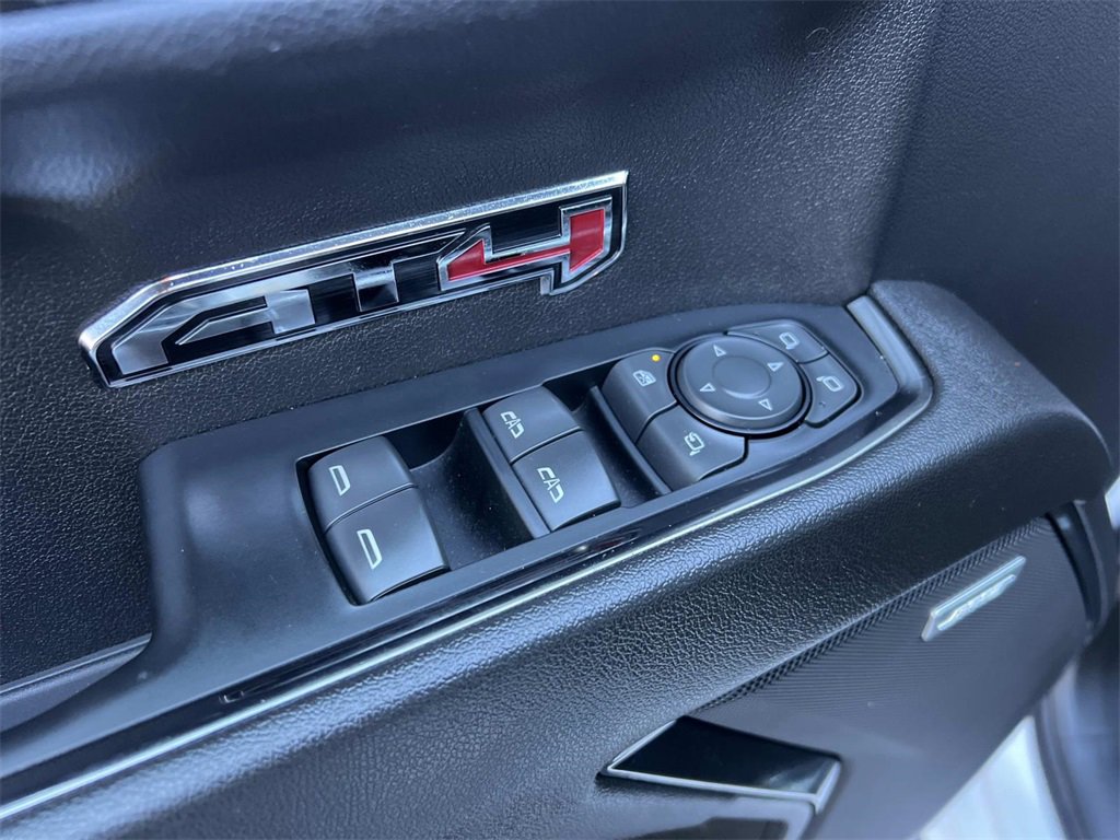Used 2022 GMC Sierra 1500 AT4 w/ AT4 Preferred Package image 15
