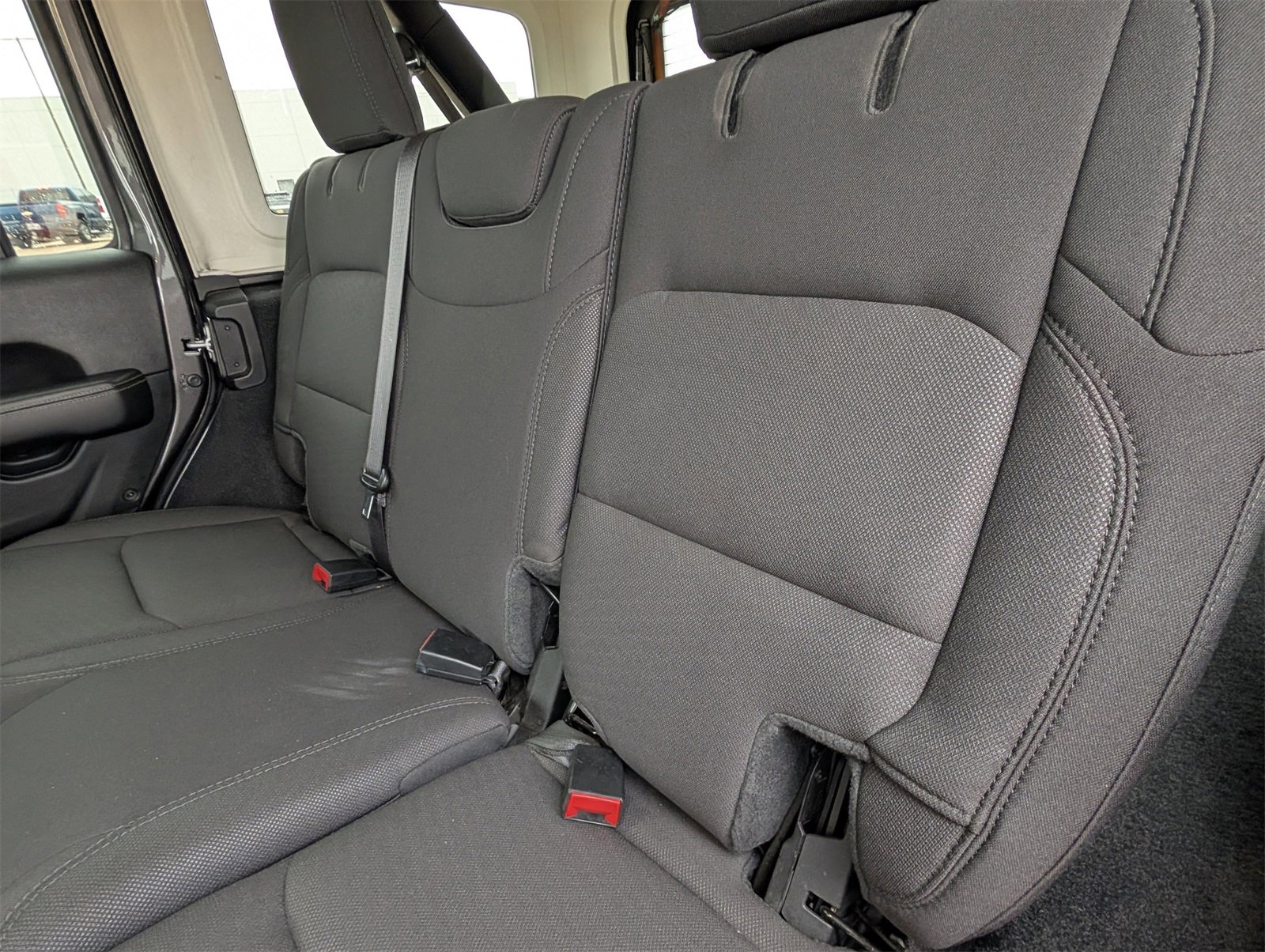 Used 2023 Jeep Wrangler Sahara w/ Cold Weather Group image 27