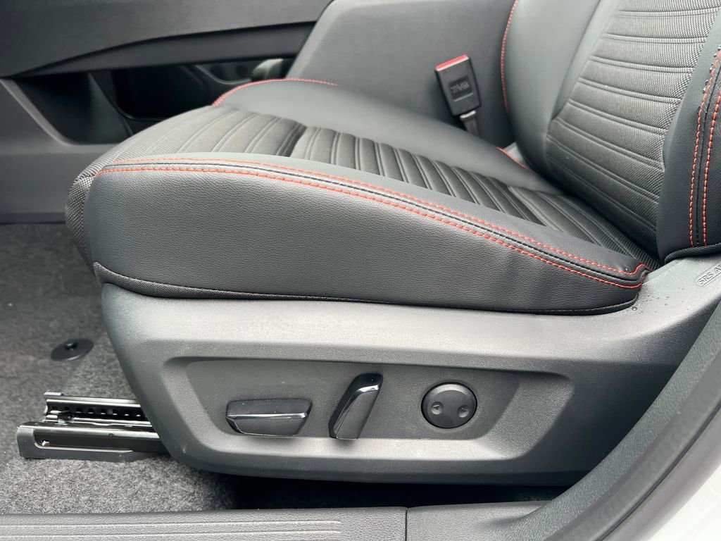 New 2026 Nissan Rogue Rock Creek image 8