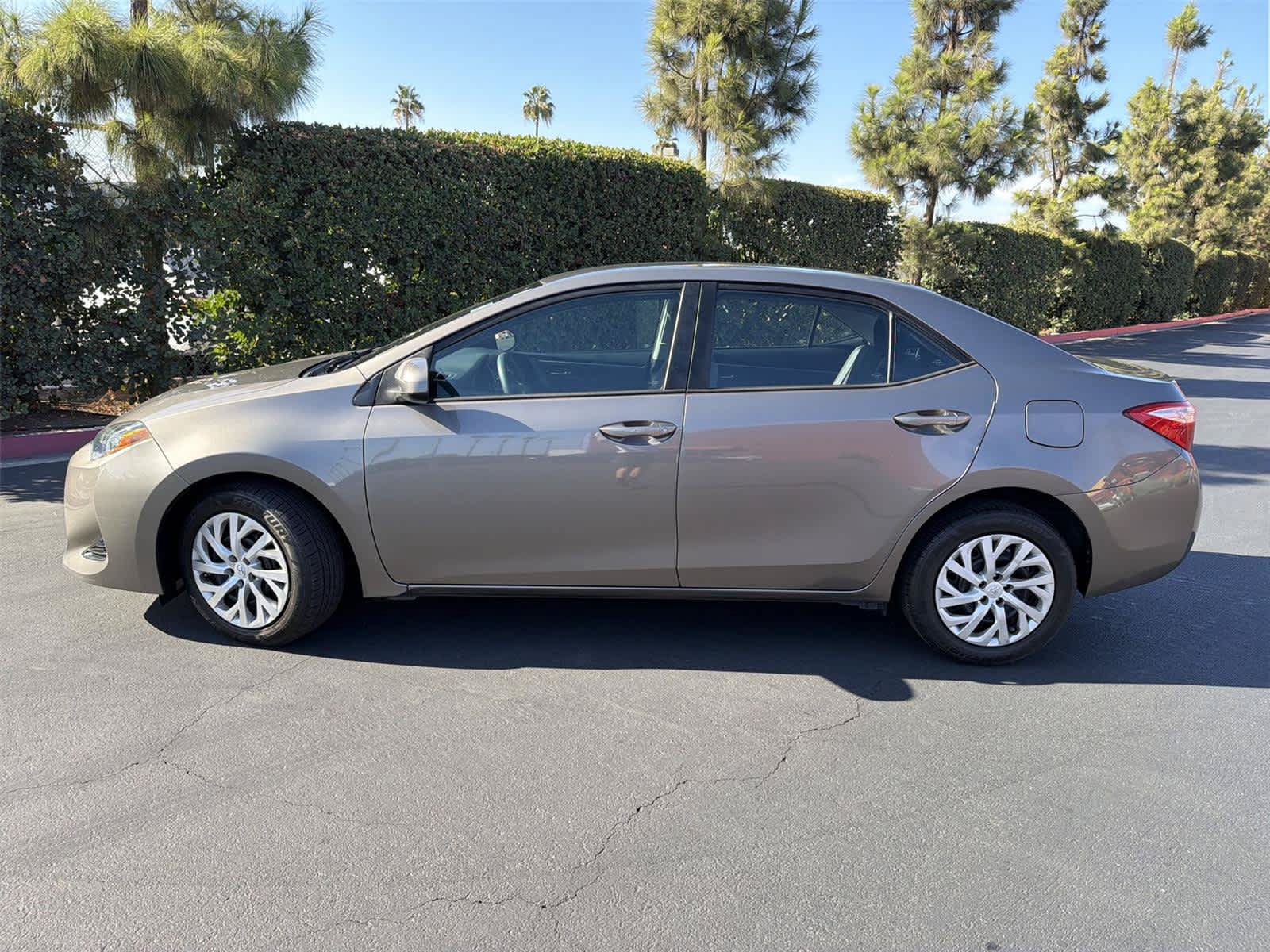 Used 2019 Toyota Corolla LE w/ Protection Package FWD image 3