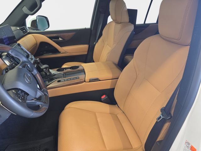Used 2026 Lexus LX 600 4WD w/ Accessory Package (2T) image 19