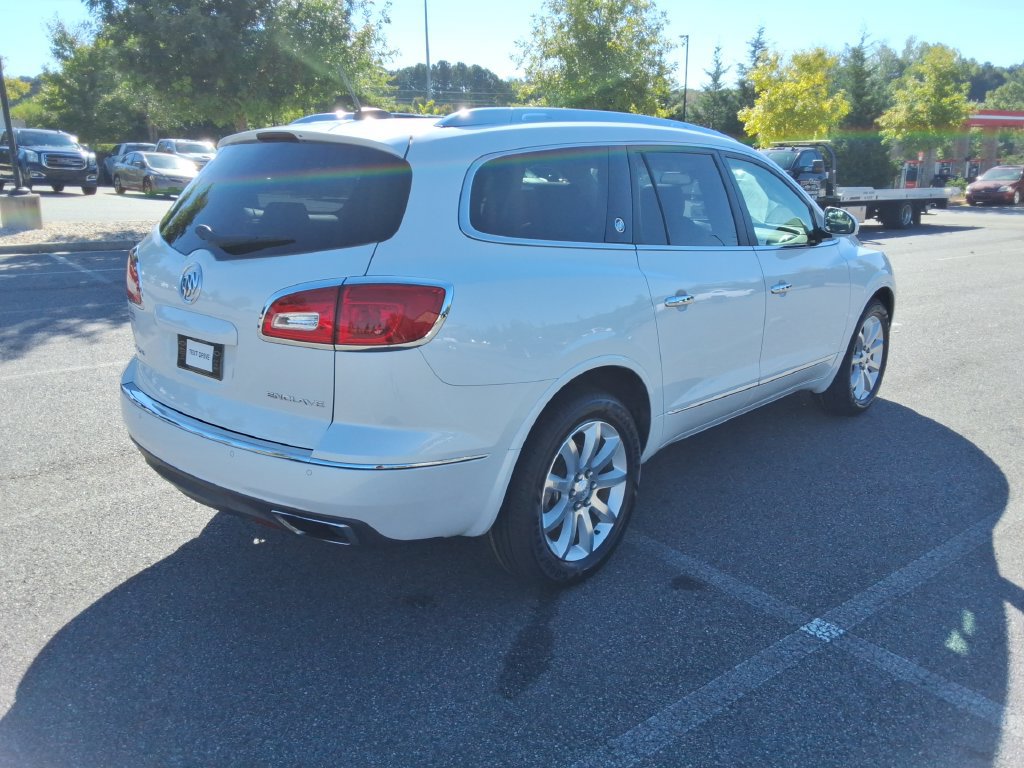 Used 2017 Buick Enclave Premium w/ Experience Buick Package FWD image 5