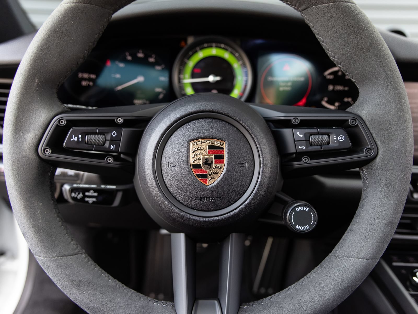 Used 2024 Porsche 911 Carrera T RWD image 14