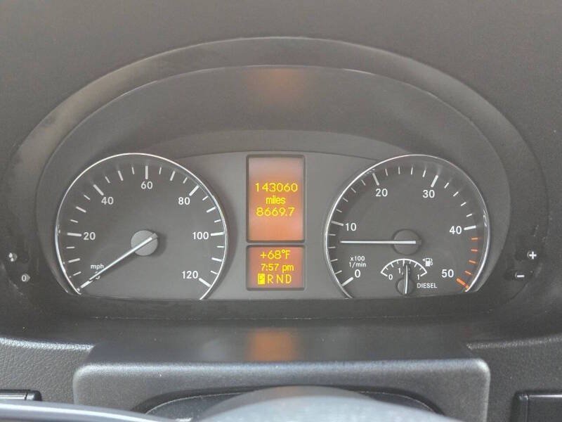 Used 2008 Dodge Sprinter 2500 w/ Accessory Group RWD image 21