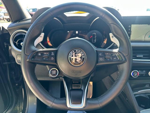 Used 2025 Alfa Romeo Stelvio Sprint w/ Veloce Package AWD/4WD image 28