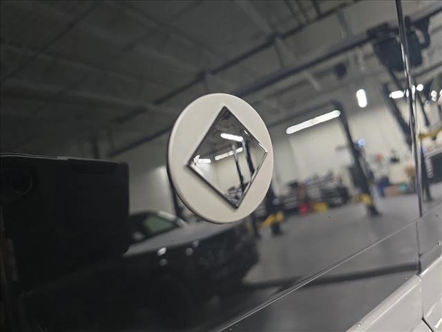 New 2026 Land Rover Defender 110 OCTA image 12