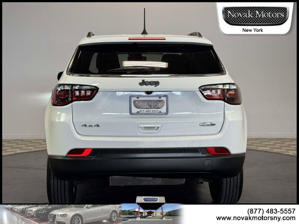 Used 2022 Jeep Compass Latitude AWD/4WD image 7